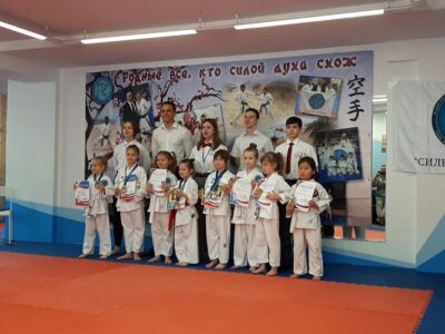 Клуб каратэ-до Сильные духом