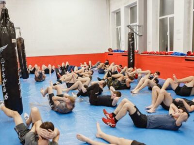 Золотая перчатка