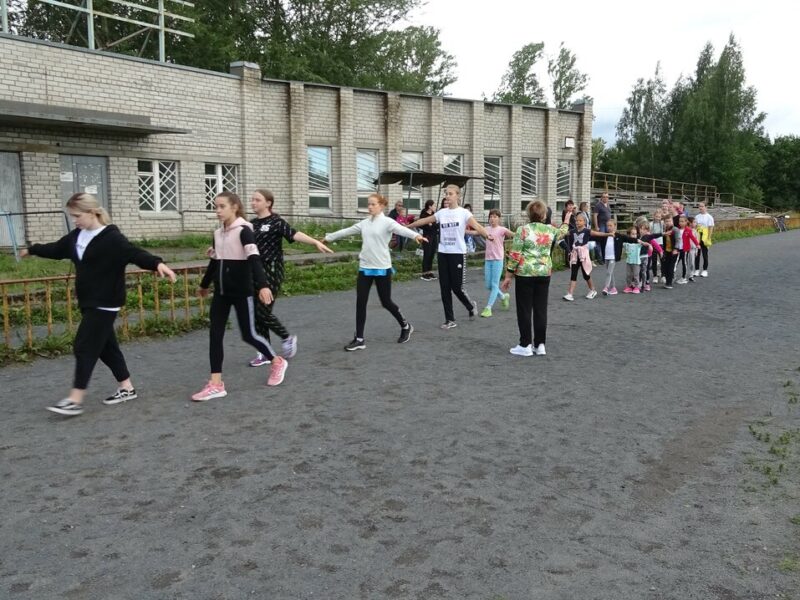 Детская секция фигурного катания и танцев на льду