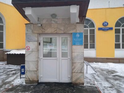 Занятия большим теннисом