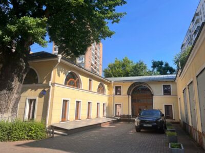 Студия пилатеса и растяжки Reform Pilates