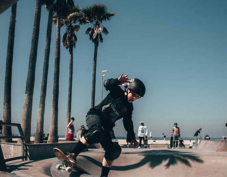 Скейт школа на районе