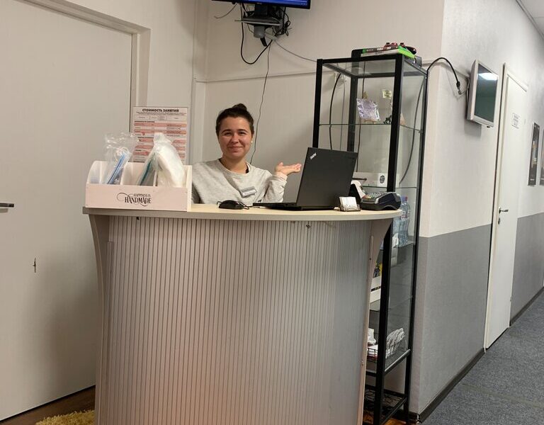 Секция акробатики и гимнастики АкроРитм