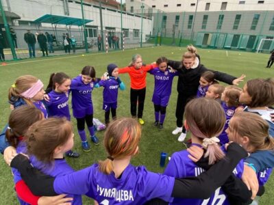 Футбол для девочек