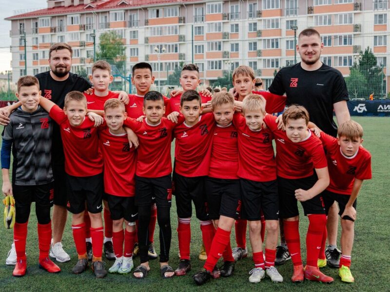 Академия Романа Зобнина