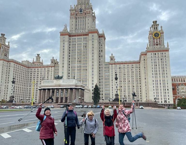 Школа Скандинавской ходьбы Насти Полетаевой