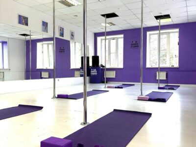 Фиолетовая комната