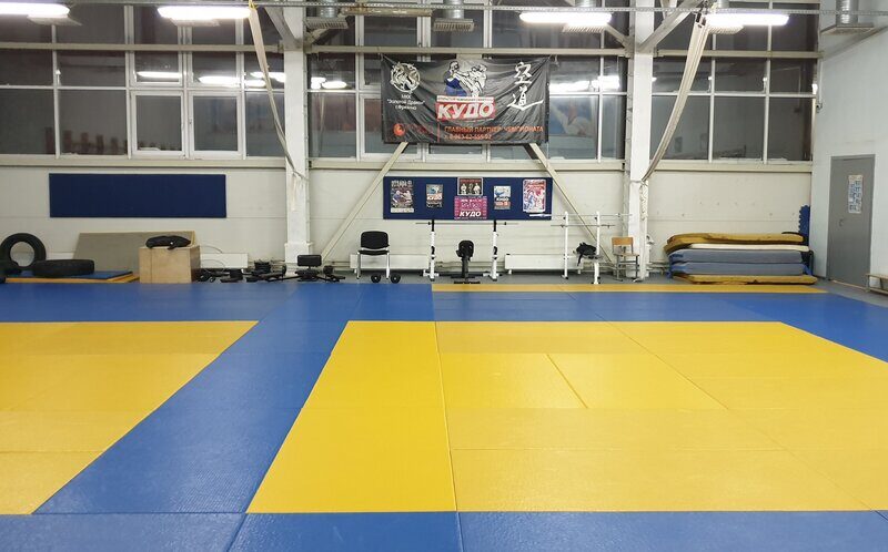 Золотой Дракон