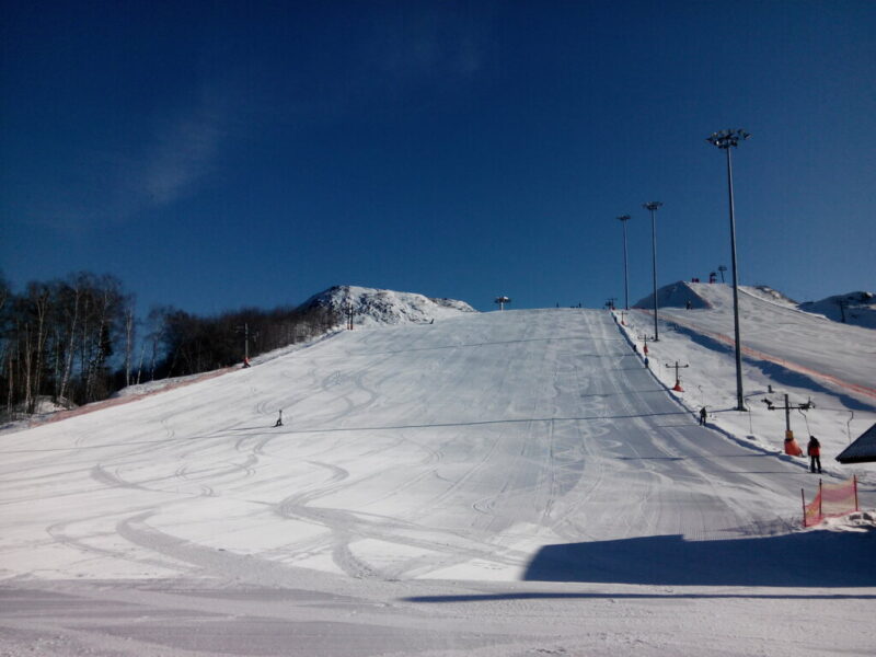 Школа горнолыжного мастерства и сноуборда SmartSnow