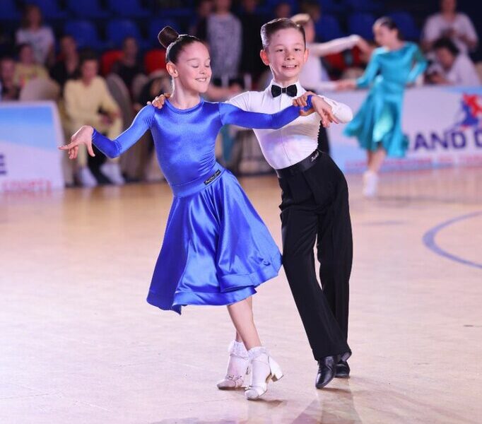 Корона Данс