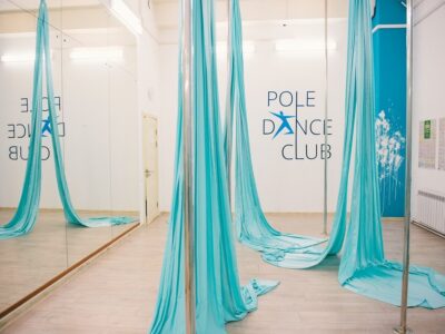 Студия воздушной акробатики Pole Dance Club