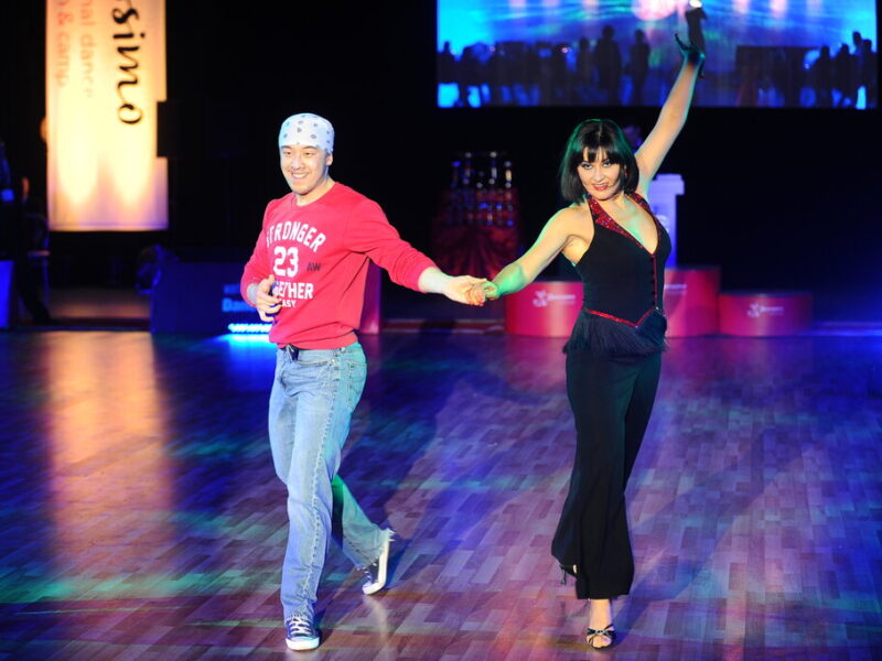 Танцевальная школа Романовых