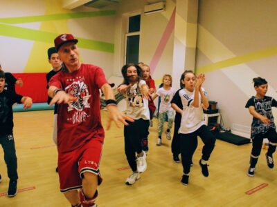 Школа танцев для детей. Хип-хоп. Драйв