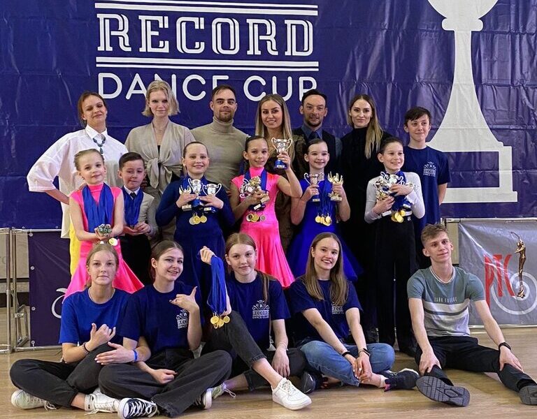 Record Dance Club