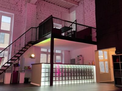 Feelings Pole Studio