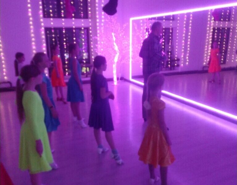 Клуб танцевального спорта Югения