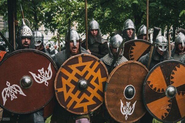 Клуб Исторической Реконструкции Берлога