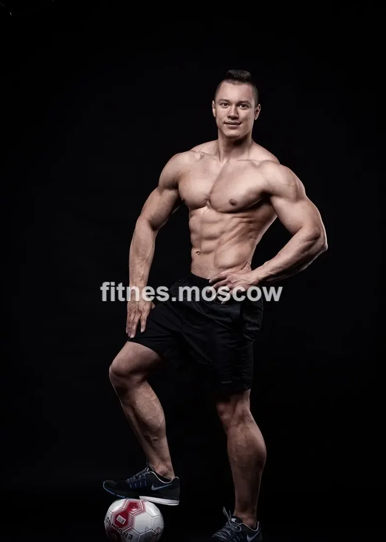 Михаил Чаров фитнес тренер